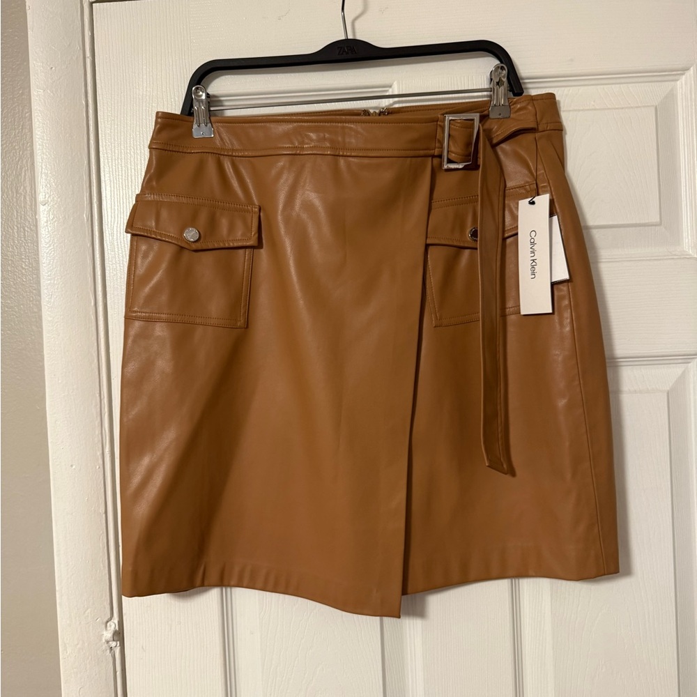 Calvin Klein Brown Faux Leather Skirt - Size XL